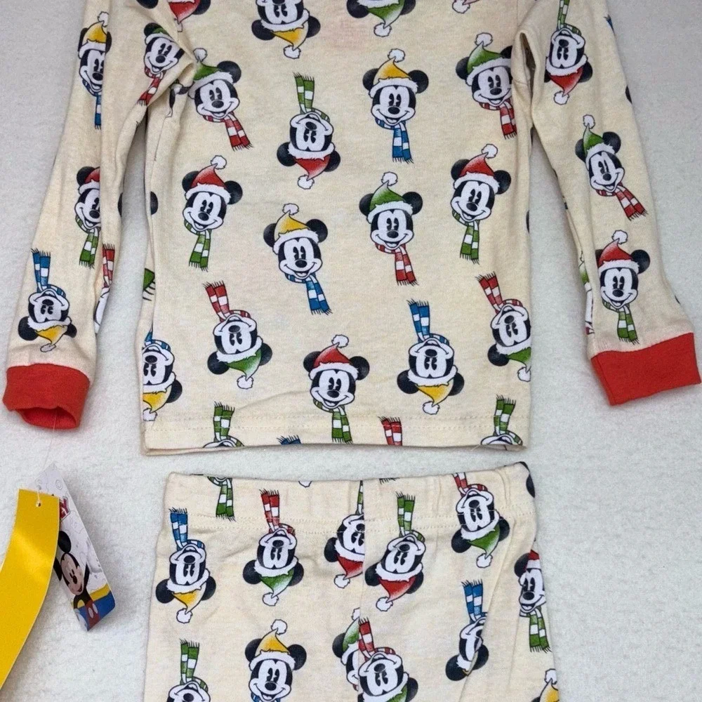 DISNEY‎ Christmas Mickey Mouse Pajama Set Toddler Pluto Long Sleeve NEW 2T
